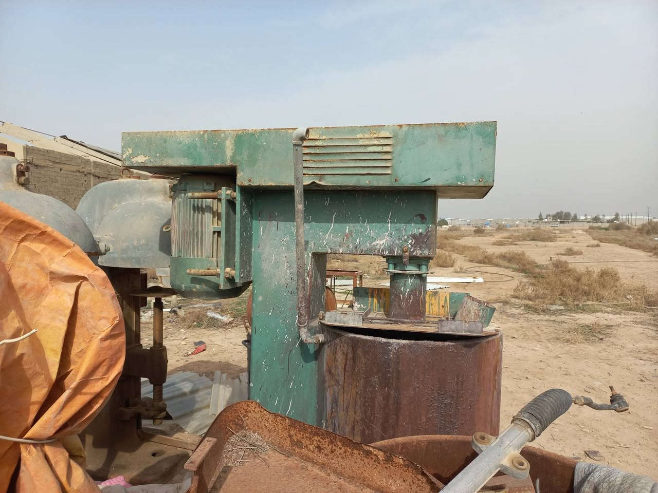 معمل قوطيه للبيع
مع خباطة صبغ
مع 
سيمرات لف قوطيه إيطالي  العنوان بغداد جسر ديالى فلكة سلمان 
*********** اتصال +واتساب
