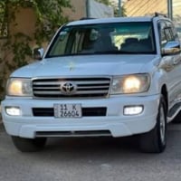 موديل 2001 السيارة فول مواصفات كير محرك تبريت خير من الله تخم تاير جدي...