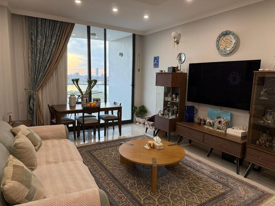 بس بالاحلام 

شقة في أبراج المعماريون ابو نوأس فيو على نهر دجلة

المساحة 140

طابق ثامن امامية 

سند مستقل

٣ نوم ٢ حمام صالة مطبخ 

***********
