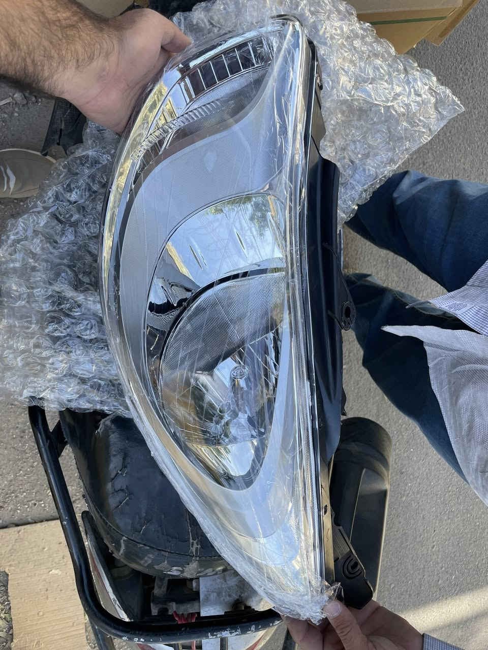 السلام عليكم
يتوفر  لايتات بيكانتو جميع موديلات

وi10 جميع موديلات

عنوان / سوق بغداد قرب وزارة تعليم العالي

محلات حازم دايو

***********
