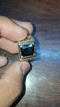 عدي محابس اتلاثه اثنين فضه واحد نحاس للبيع لريده يتصل على رقم077804257...