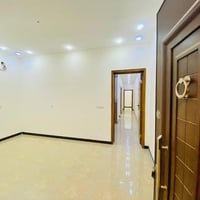 شقق عدد ٢ طابق اول ٨٥٠ وطابق ثاني ٨٠٠ غرفتين واستقبال وخدمات  المنصور ...