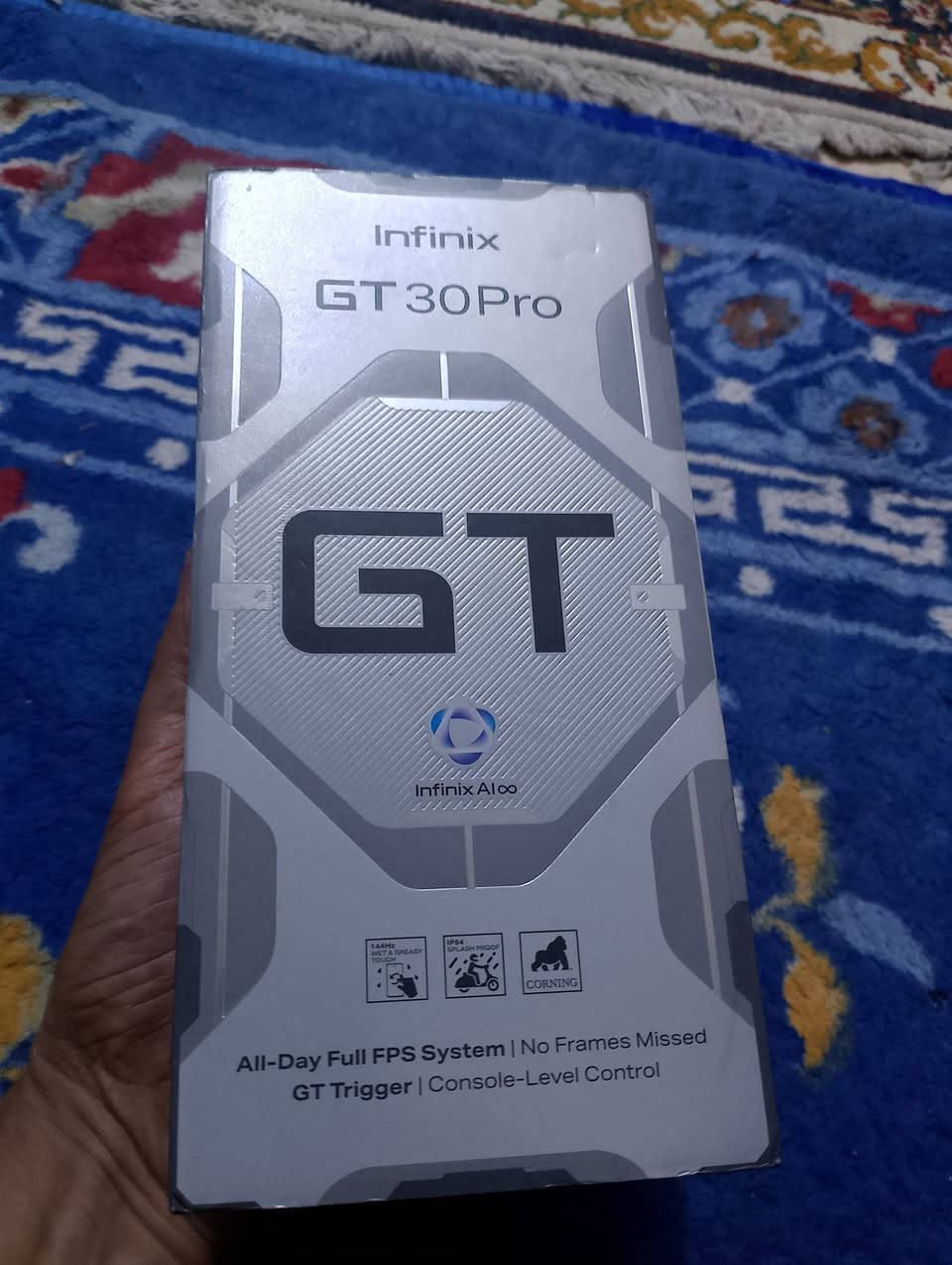 السلام عليكم 
                 
انفنكس جي تي 30 برو
                 Infinix GT 30 Pro
نضافه 90 بل 100
الجهاز يجي وياه كارتونته وشاحتنه الاصليات همين يعني ملحقاته وياه
السعر 325 مجال بسيط ✔️ 
مكاني بغداد ✔️ واتساب موجود 
***********
