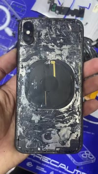 تخفيضات خاصة على كل أسعار ظهر iPhone الأصلي من اليوم لحد اخر يوم العيد...