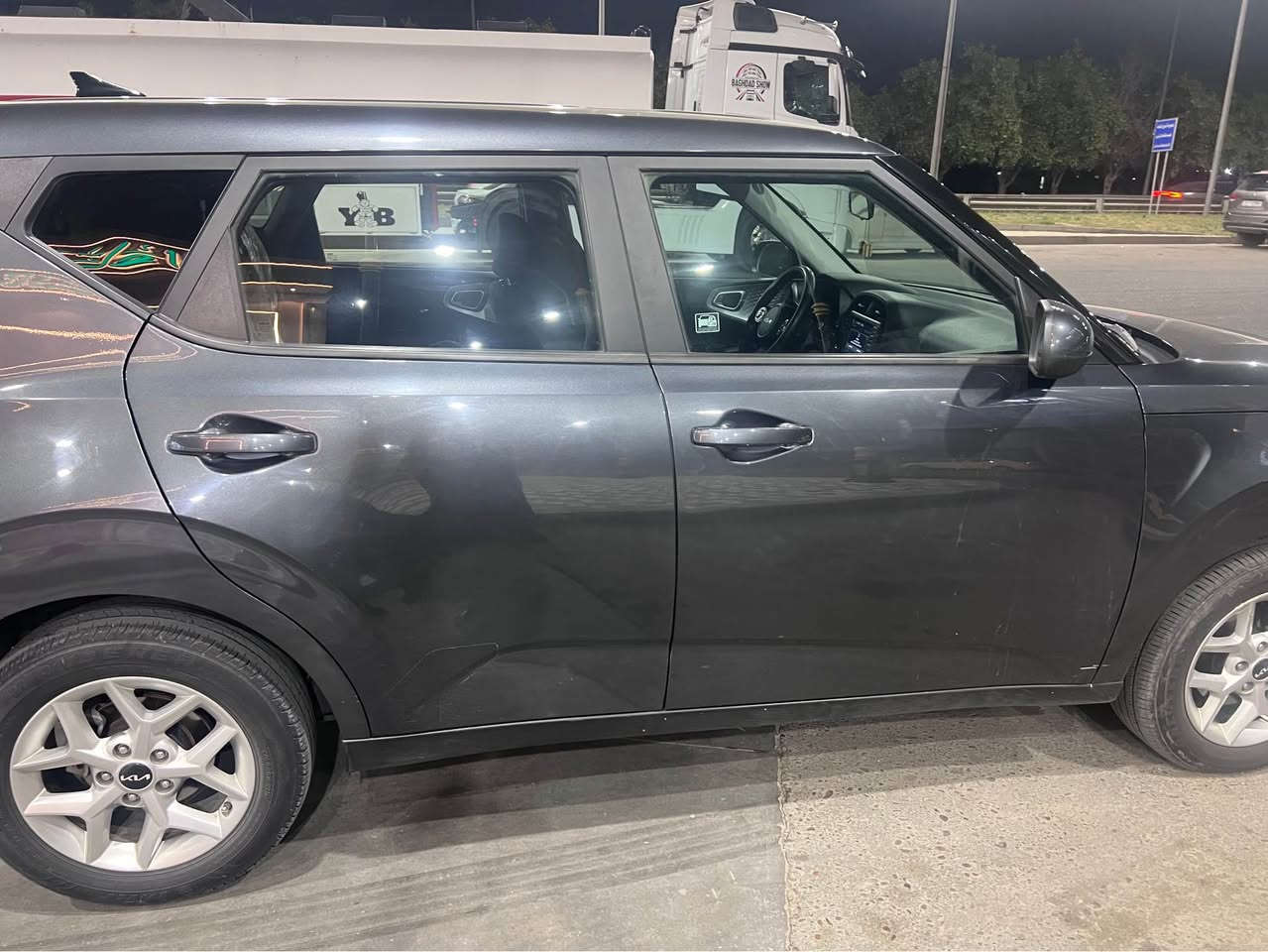 السلام عليكم اخوان الاعزاء
كيا صول موديل 2022 رقم اربيل الجديد باسم شركة معروفة تريد وكالة تريد تحويل كله موجود
السيارة كلين بدون صبغ بدون بارد حت الدعاميات مكفول من الصبغ صورة من رقم الشاصي موجود
مكان السيارة بغداد
للمزيد من المعلومات الاتصال على
*********** متواجد واتساب بغداد, العراق
