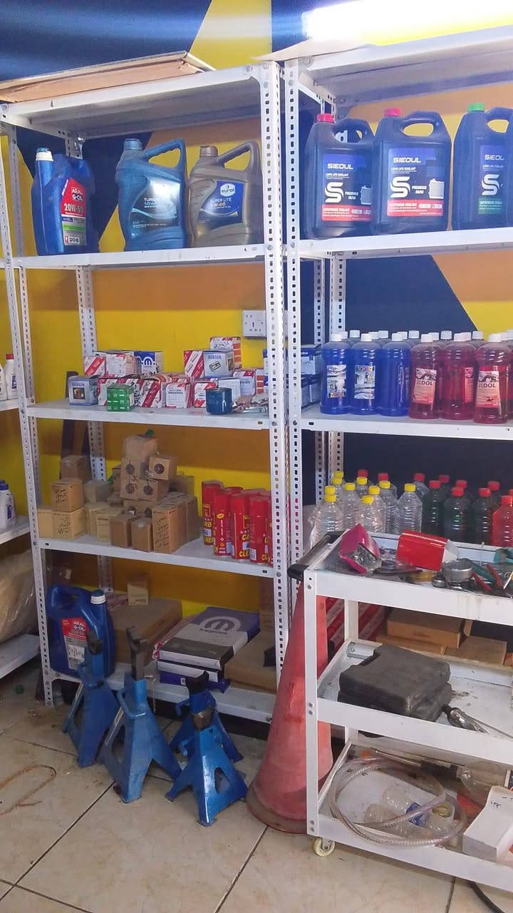 السلام عليكم
حبايب محطه للبيع كامله 
محل غسيل سيارات 
ومحل تبديل دهن وبنجر 
للبيع المحطه شغاله وخير من الله 
سبب البيع عدم التفرغ للعمل 
العنوان بغداد الدوره حي المعلمين ع شارع الرئسيي
للاستفسار الاتصال ع الرقم او الخاص 
***********
ملاحضه/ مابيع قطع ابيع عام 👍
