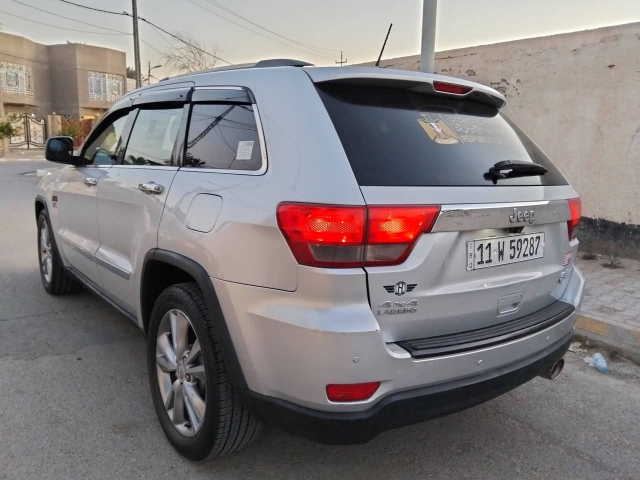 السلام عليكم جيب لاريدو موديل 2012 وارد امريكي ضررها جاملغ وبنيد فقط رقم بغداد دولي (بأسمي) تحويل مباشر سنوية للـ30 محرك 3600 محرك وكير مكفولات تبريد تدفئه شغال تخم تاير جديد حدادية امامي وخلفي جديد فول ما عده الفتحه بصمة ترحيب كشنات جلد حضن تحكمات ستيرن شاشة كامره خلفيه حساسات لايت زنون علماً السيارة بيها رشات صبغ بدون دواخل جمالية فقط السعر 143 للأستفسار اكثر (***********) عنواني واسط ، اتصال فقط غير متواجد على النت
