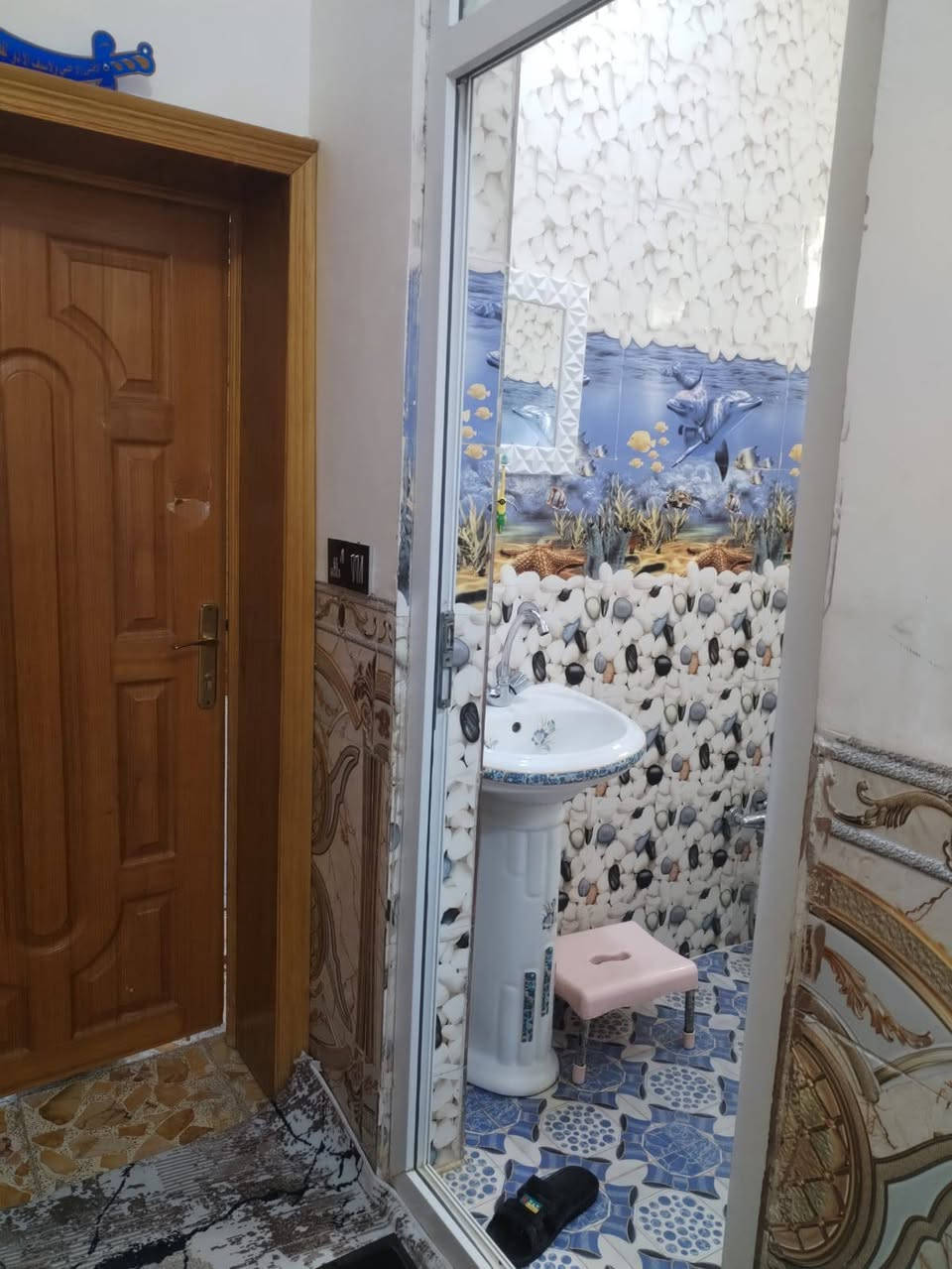 دار للبيع حي القدس ١١٢متر ونص على ساحة 
طابق واحد 
السعر ١٢٠ مع المجال 
مكان المكتب /  ملحق الفارس قرب أسواق آدم 
 *********** 
0783136470
*********** واتساب 
‏‪
