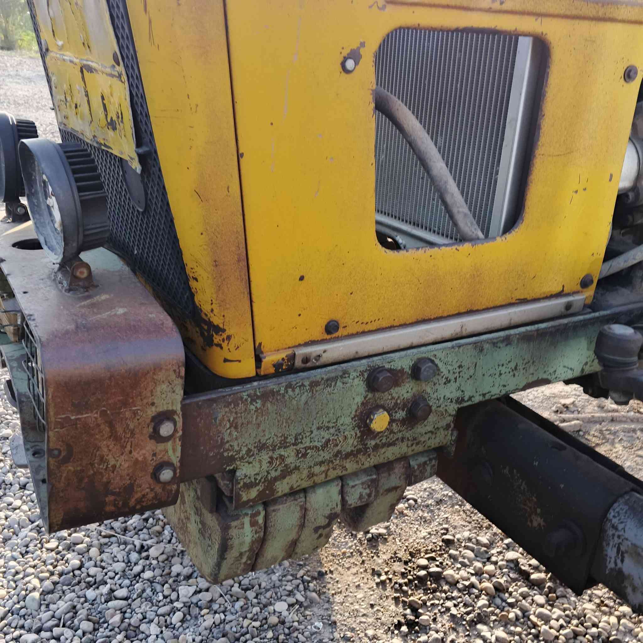 سلام عليكم مكينه 89 صفرة مكفولة كفالة عامة تخم تاير ورة وكدام محرك جديد لاتنقيص ولاتبخير من التبديلة للتبديلة مكان بغداد التاجي للاستفسار الاتصال على الرقم ***********//***********
