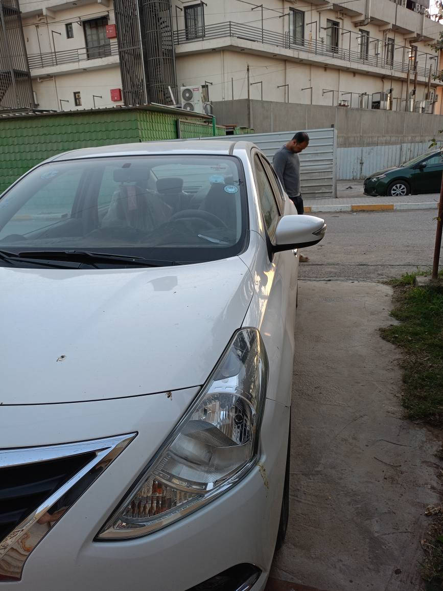 سني موديل ٢٤ للبيع ابيض رقم اربيل بدون حادث فقط دجة الباب أسفلها بالصورة موضح نقد وبيهة مجال بسيط جدا ماشية ٨٦  قابل للزيادة بغداد الاتصال ***********  سعر 125 ورقة بغداد, العراق
