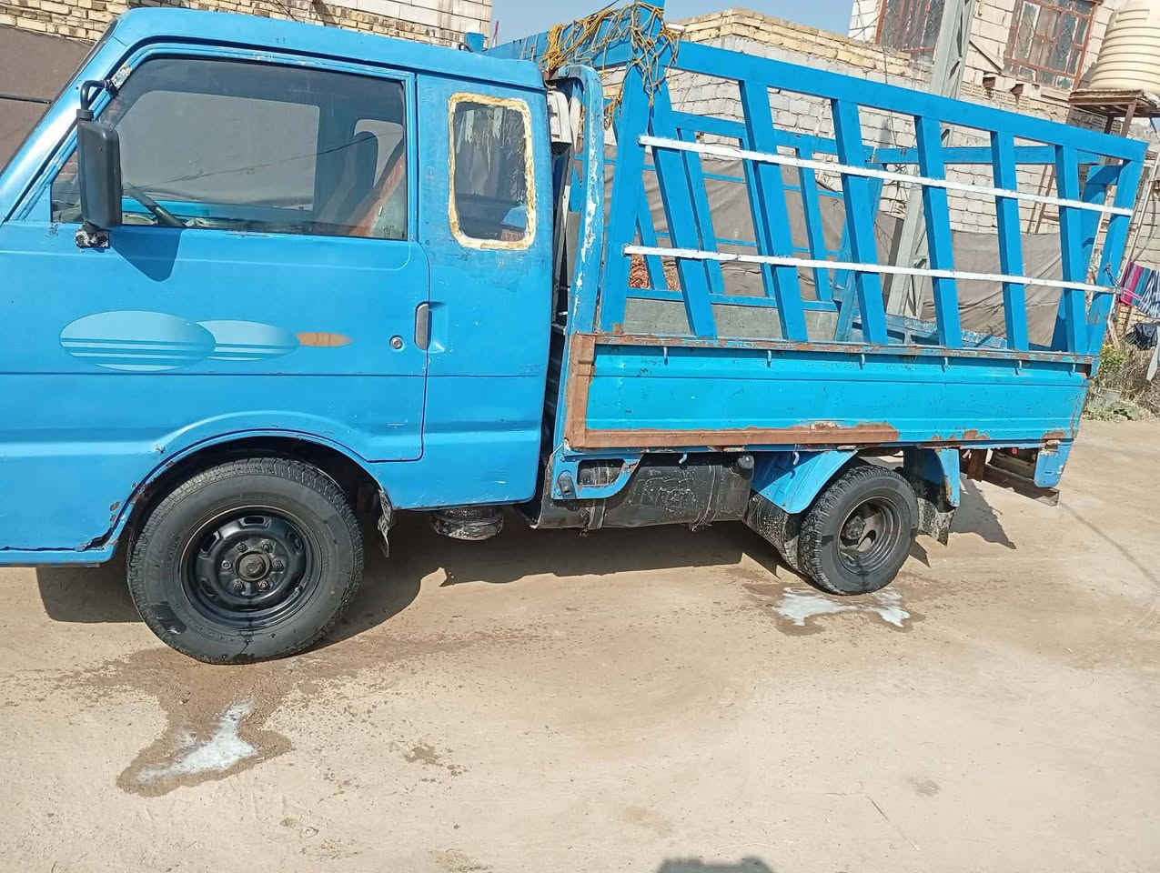 إعادة النشر بسبب وعود كاذبه السلام عليكم كيا للبيع موديل93محرك بيه بخار بدون تنقيص وكير واكسن مكفول تخم تاير جديد مكان السيارة نجف للاستفسار اكثر اتصل على الرقم ***********
