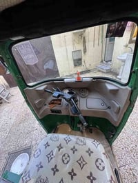 تكتك للبيع22 مضلع رقم وسنوية منزلهة زيرو علة إيدي تكتك خير من اللة (07...