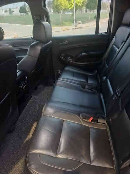 شوفر 2015
بيهة ٣ قطع صبخ 
صدر امامي خلفي جديد 
تروباين امبدلي صار شهرين 
السياره كل نقص ما بيهة  
مكينهة تنقص نص لتر كل تبديله
270 وبيهة مجال 
  ‏‪***********‬‏ مكلف بل نشر
