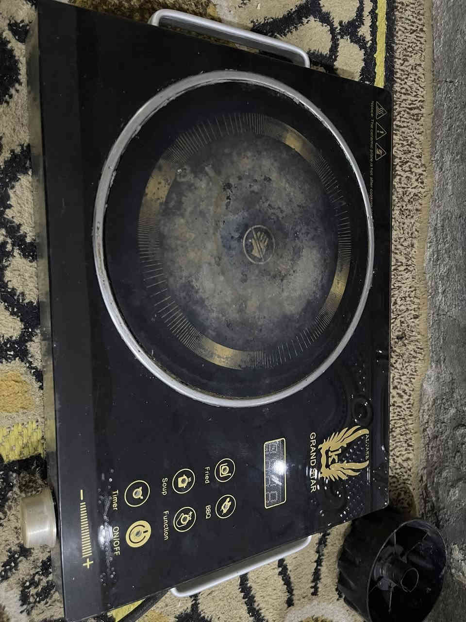 السلام عليكم - طباخ ليزري + صوبات ٢+ غلايه + فوانيس منضديه. للبيع الأسعار خاص لُطفاً - مكان شطره ع الحولي - ***********
