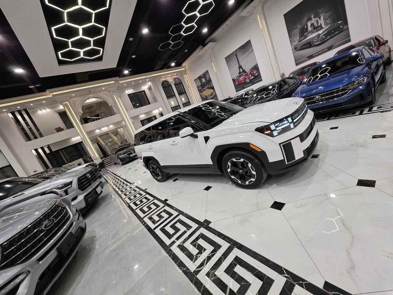 هونداى سنتافى وارد امريكى موديل 2024 بدون صبغ دعاميه لدعامي مواصفات SE تجى شاشه وكامره حساسات رادارات تحكمات ستيرن  وشاشه الكترونيه هوايه مواصفات اخرى مكان سياره اربيل للتواصل ***********على واست اب سعرها 223$بدون لوحات
