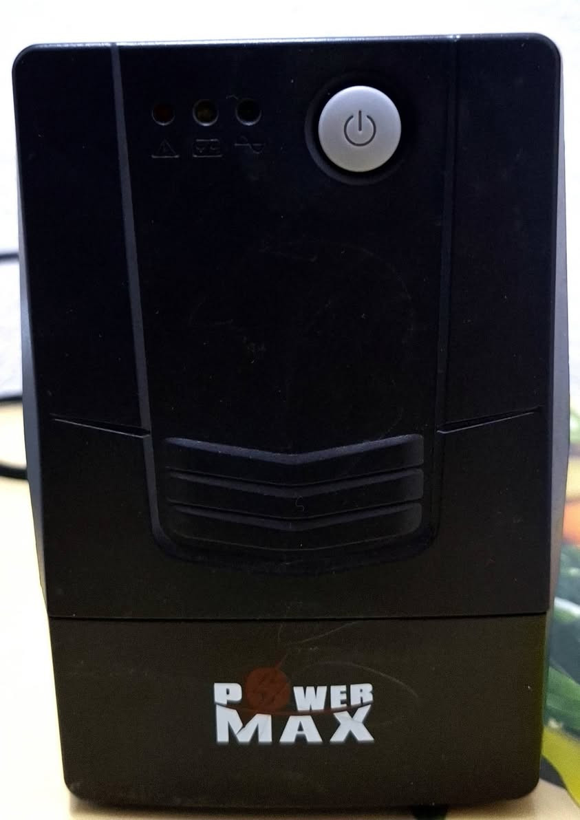 السلام عليكم اكس بوكس سيريس اس للبيع استعمال ٦ اشهر استعمال قليل بالاسبوع مرة واحدة كافة ملحقاتة موجودة  مع يو بي اس مع حساب فيفا ٢٦ مثل مامذكور بالصورة السعر ٤٧٥الف قفل قفل جهاز نظيف والشراي لايكسر بالسعر رحمه على والدية سبب البيع عدم التفرغ المكان ميسان حي الجامعي قرب السايدين مال فرن الصمون للاستفسار اكثر خاص مفتوح .


**إذا كنت صاحب هذا الإعلان وتريد حذفه لأي سبب، رجاءا أرسل رسالة إلى الدعم الفني**