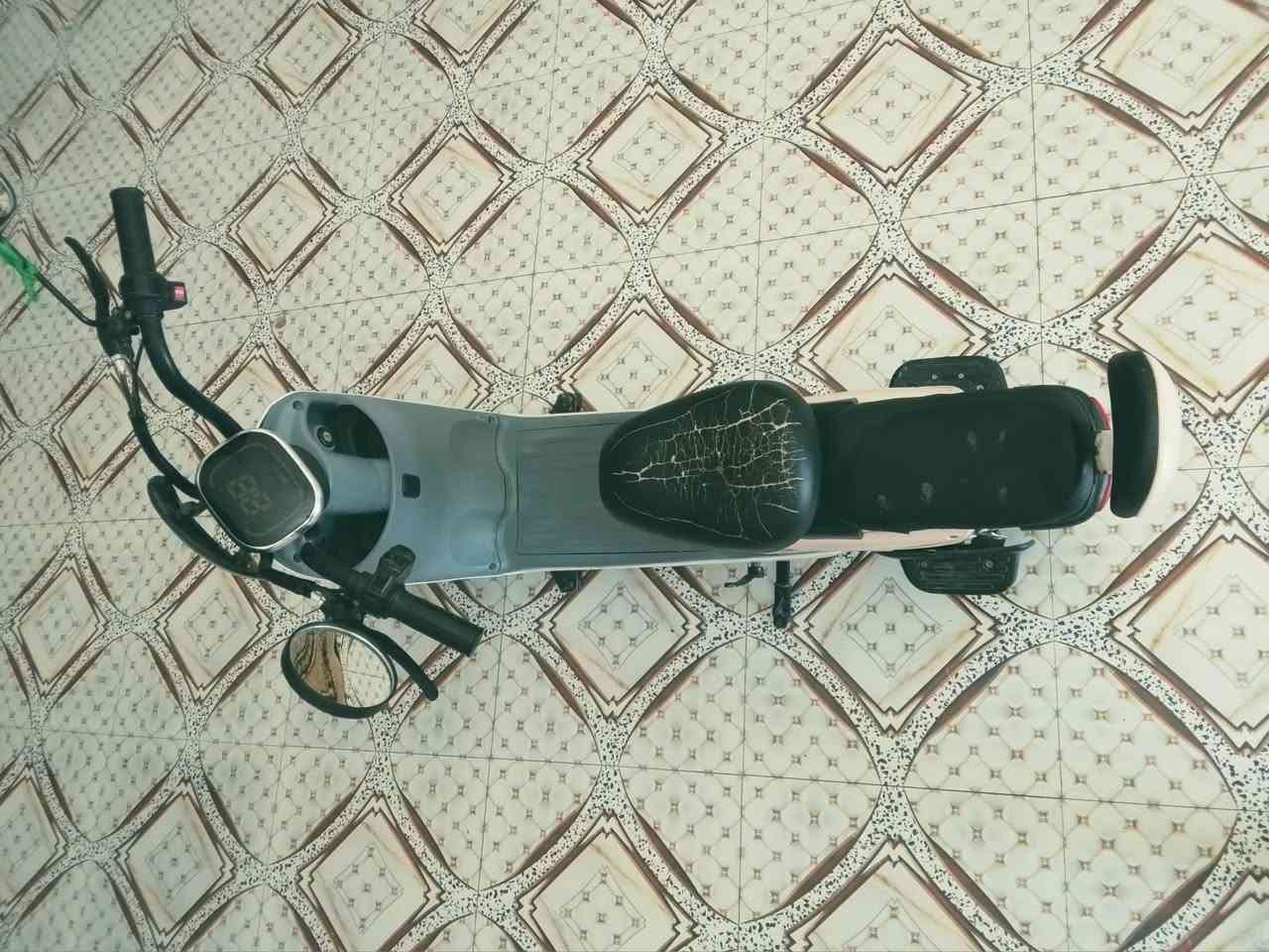 سلام عليكم درجة شحن نظيفه كلش كهربائيات كلها شغاله وشاحنتها تجي وياها مكاني ناصريه غراف السعر 225 وبيها مجال رقم الهاتف ***********

