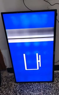 شاشه حجم ٥٥  سعرهه ٤٠ الف عنوان بغداد ابو غريب شهداء 07515956204 روتسا...