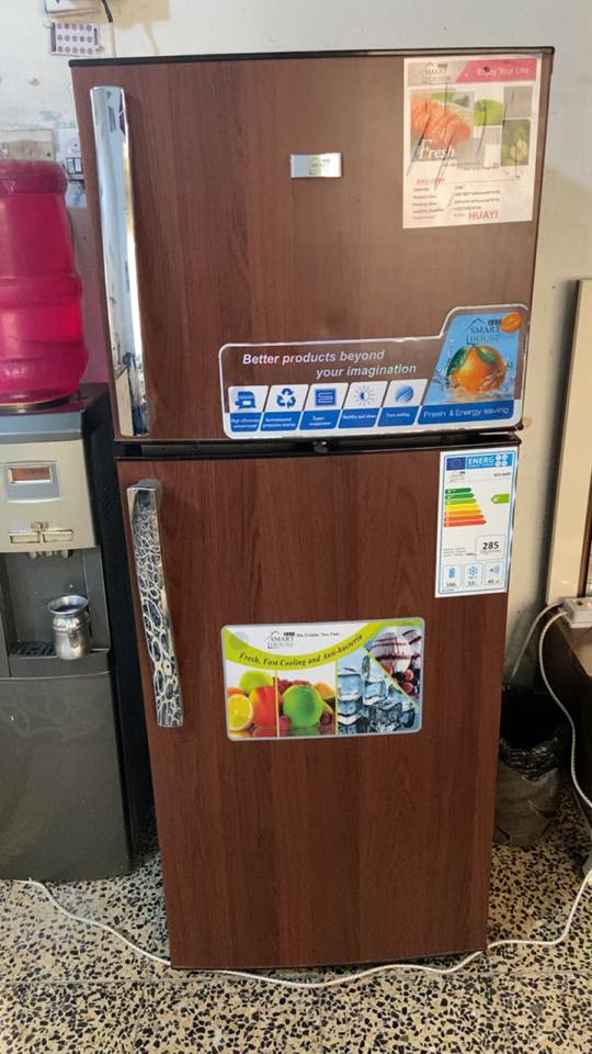 السلام عليكم
ثلاجه للبيع الكشر نظيف جدا مثل مابالصور
الماطور شغال فقط الواتربم بيه عطل 
السعر 85 وبيه مجال بسيط 
العنوان حي العسكري شارع 30 قرب دكتور مثنى 
للاستفسار الاتصال على الرقم ‭0784 810 6532‬ فقط عدم الاجابه على الخاص
