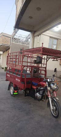 ستوته للبيع جديده مانقصه اي شي مكمركه منفيس بس الوكيل محمد مزهر محركه ...