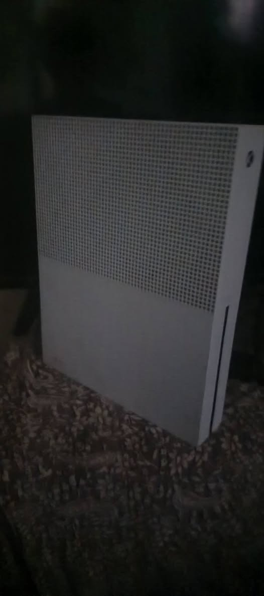 اكس بوكس وان اس نضيف ما مفتوح مساحه 1000 كامل الملحقات السعر 165


**إذا كنت صاحب هذا الإعلان وتريد حذفه لأي سبب، رجاءا أرسل رسالة إلى الدعم الفني**