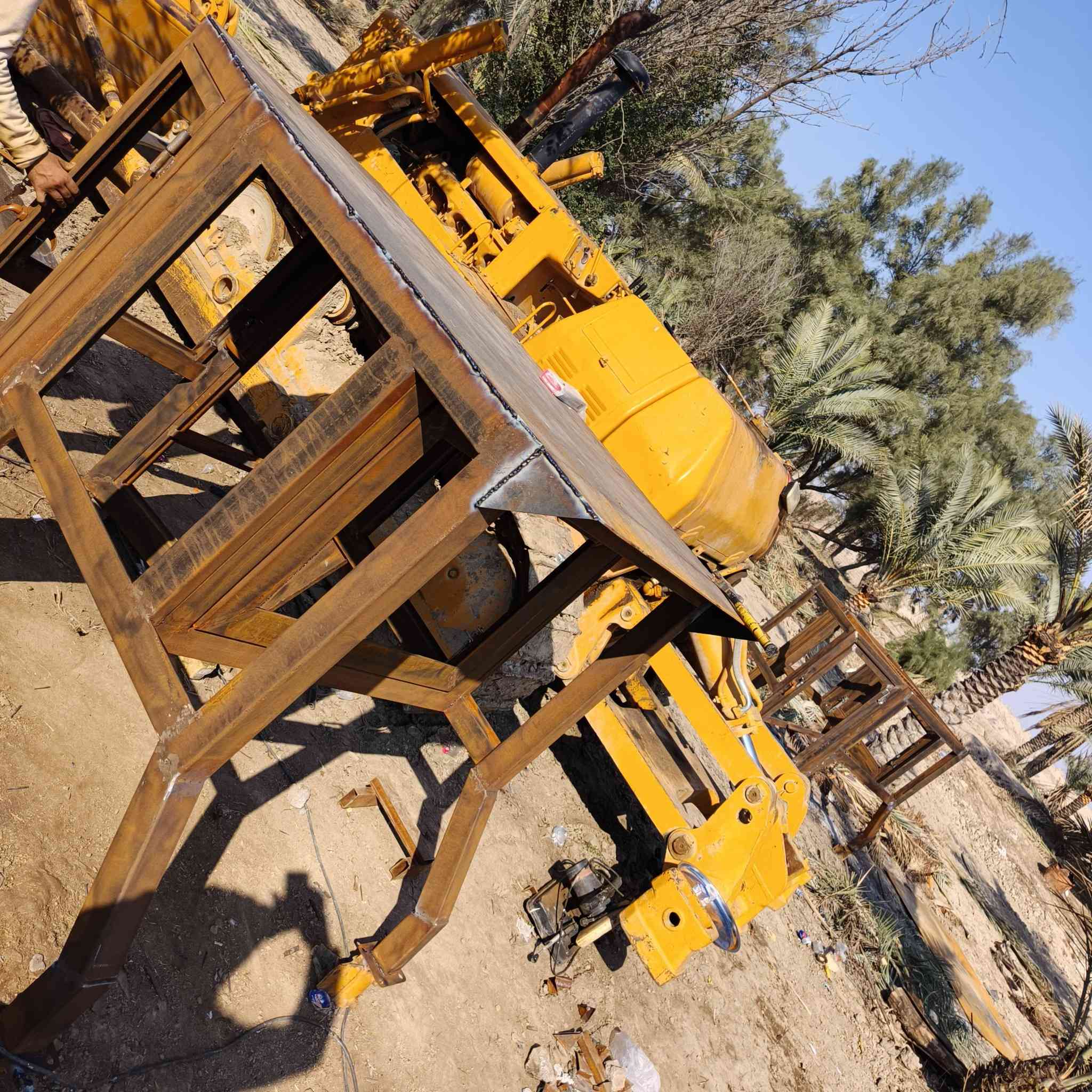 السلام عليكم 
اخوكم حداد قماير بلدوزرات وكافه الآليات حسب الطلب وبخدمتكم 
***********
***********
#اخوكم #ابونادين
