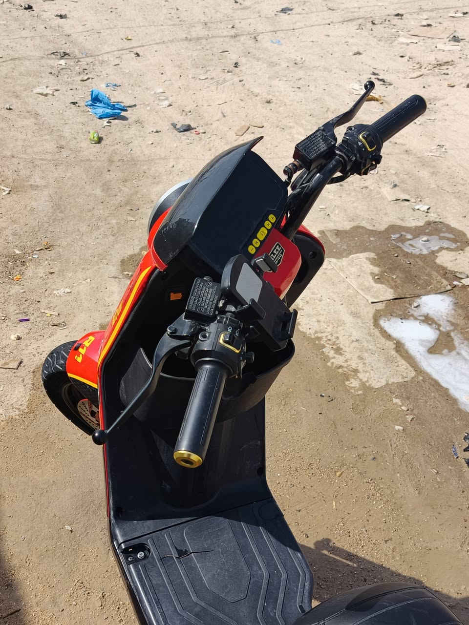 ار 11 لبيع دراجه اخت الجديده صارله شهر ونص من اشتريته جديده موديل 2026 32 امبير ونلي مع وصل باسمي سعر الدراجه 625 متواجد واتساب *********** مو شراي لاتراسل
