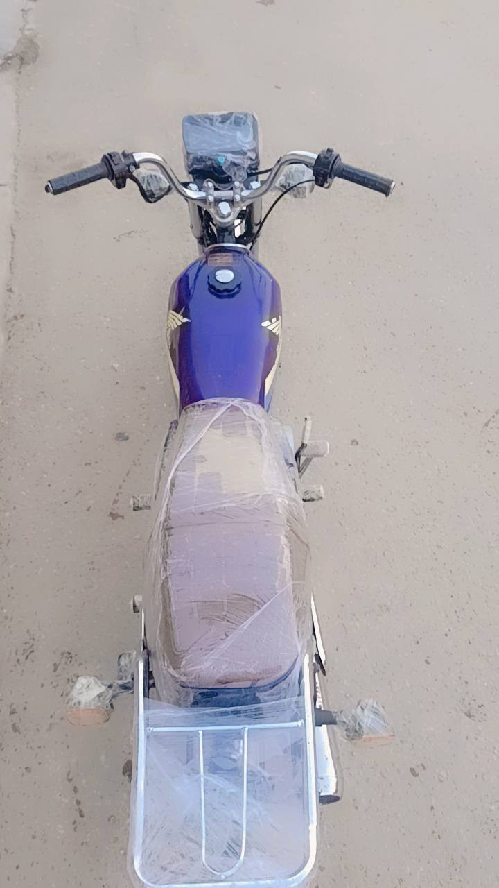 سلام عليكم 
5كير مديل 23
 كامله مكمله سلف هندر اشاير كلها شغاله 
450 بيع سريع 
مكاني يوسفيه ناحيه الرشيد 
*********** واتساب فقط
