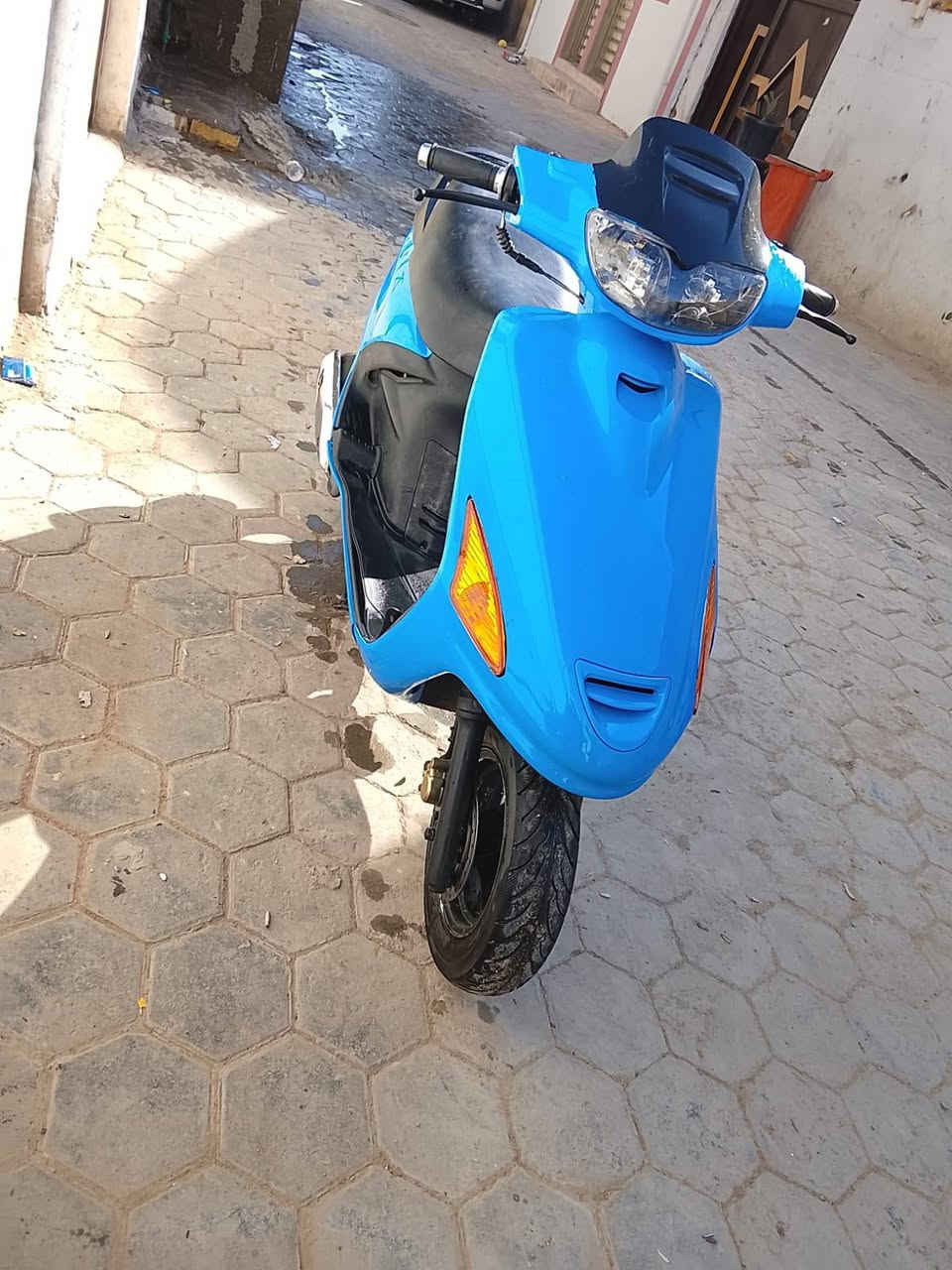 للبيع حاويه مكلف بالنشر سعر550وبيها مجال نجف حي الانصار اتصل عله راعيها ***********
