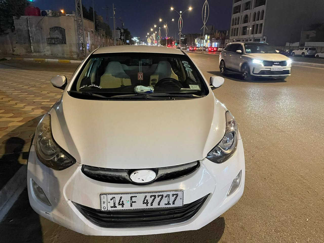 السلام عليكم
النترا 2014 خليجي بأسمي السياره مصبوغة عام مبدأ قبق الجنطه وباب بدون دواخل اتكفل عيب شرعي واصوليات ومداور سياره جديده وماناقصه شي مكان السياره بالناصرية 
***********
