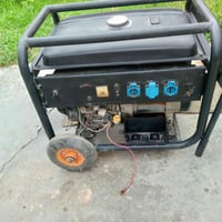 بيع مولده بنزين 5 كي في سعر 250/07714496168