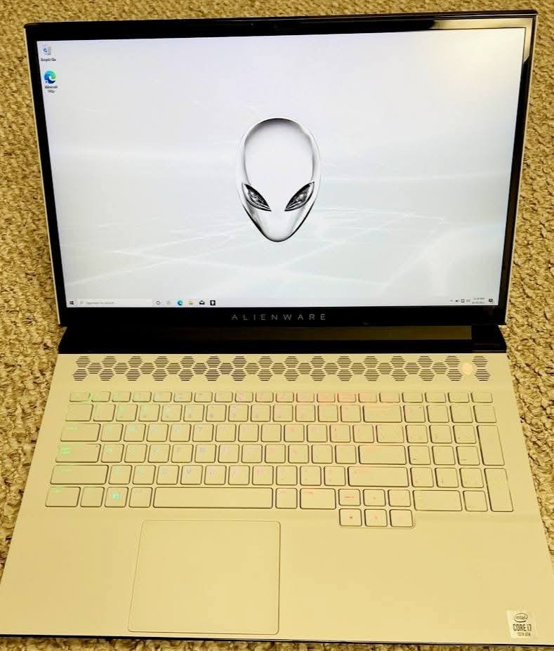 السلام عليكم alienware m 17 r3 للمراوسة مع asus flow z13 فقط مراوسة اقبل مواصفات لابتوب
معالج i7 h 10th 
رام 16gb 
كارت شاشة حارجي و داخلي الخارجي rx5500 4 gb او 3gb ما اتذكر شكد صراحة بي مشكلة بالتعريف


**إذا كنت صاحب هذا الإعلان وتريد حذفه لأي سبب، رجاءا أرسل رسالة إلى الدعم الفني**