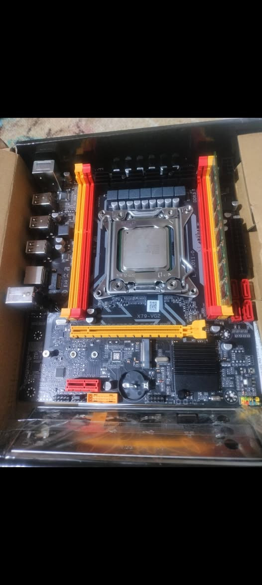 مذر بورد والمعالج ورامات
X79
E5-2789
Ram 8GB 1600MGH
سعر 35 الف


**إذا كنت صاحب هذا الإعلان وتريد حذفه لأي سبب، رجاءا أرسل رسالة إلى الدعم الفني**