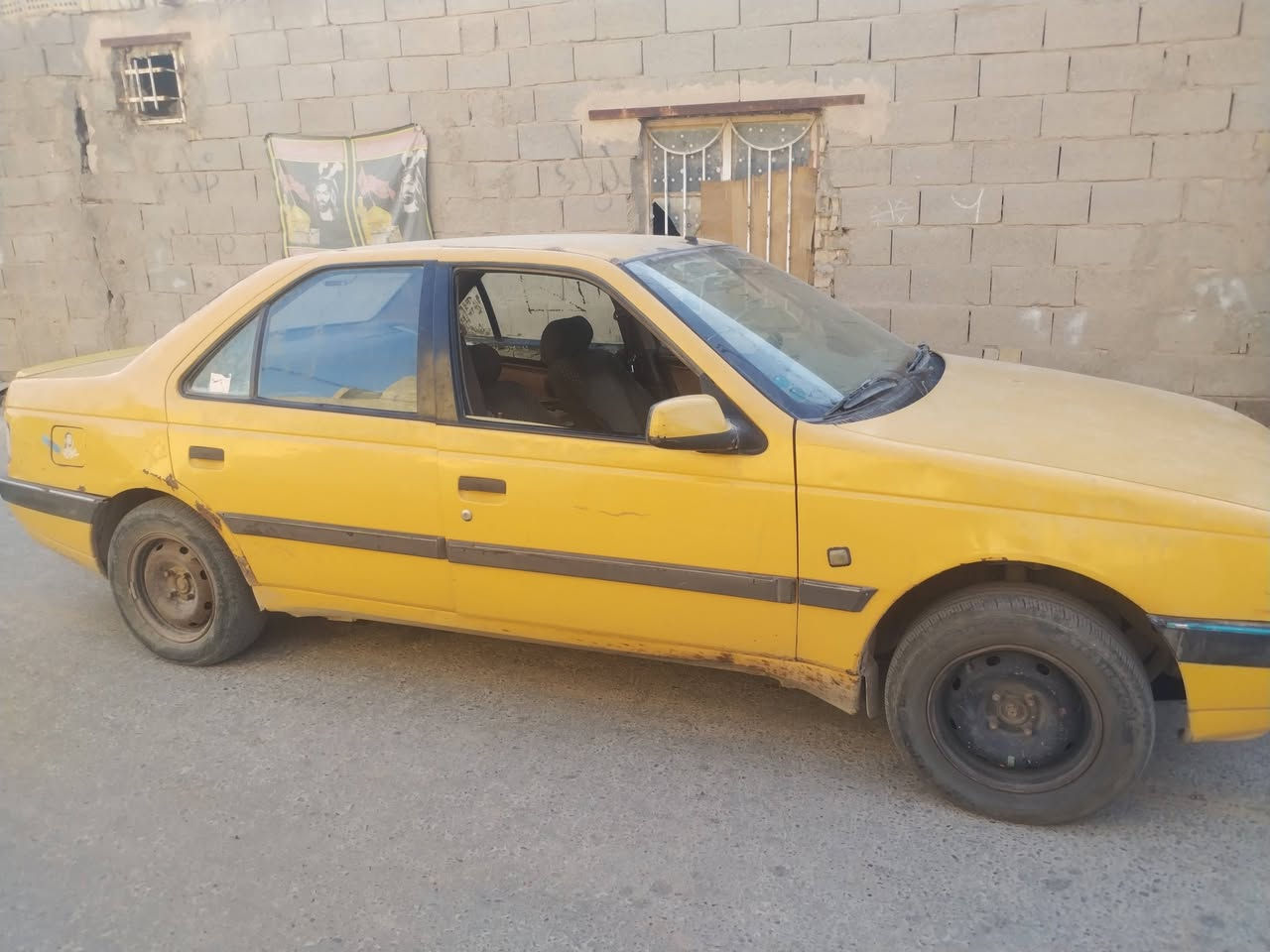 السلام عليكم بيجو 405 موديل 2013 التفاصيل بالفديو مكان حي اور *********** السعر 25
