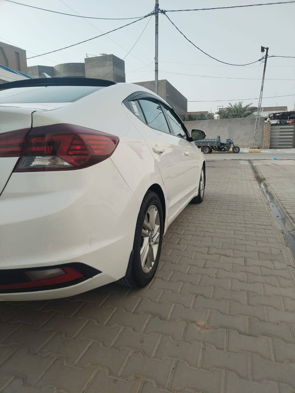 السلام النتراء ٢٠٢٠ وارد أمريكي رقم بغداد انكليزي تحويل مباشر بيه صبغ ٤ قطع ليبل واحد وبيه تعديل بدايه الغد الأيسر  السيارة جديدة  ماشيه ٦٧ مكينه كير جدد جاهزة من كل شي وباقي المواصفات المعروفه السعر ١٢٤ وبيه مجال مكان السيارة واسط ***********
