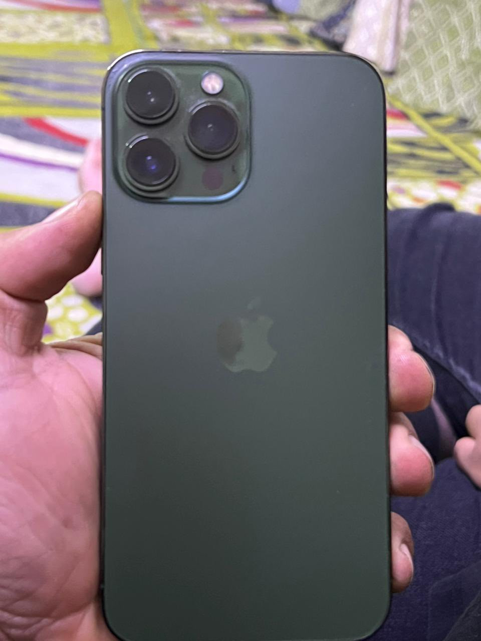 سلام عليكم ايفون 13برو ماكس  بطاريه 90 ذاكره واحد تيره  يعني 1000 كيكه  650وبي مجال ***********
