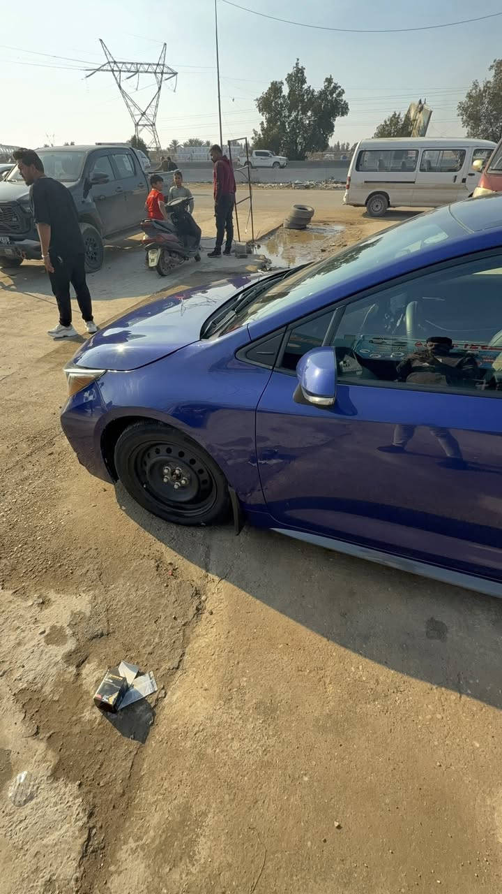 كورلا 2022سيارة جديدة حيل حادثهة موضح بالصور مواصفات SEقمارك سودة بلادية  فول مواصفات رقم اربيل تريد تحويل تريد وكالة اني حاضر مكانهة بغداد الشعب للاستفسار سعر ١٥٥ رقم ***********
