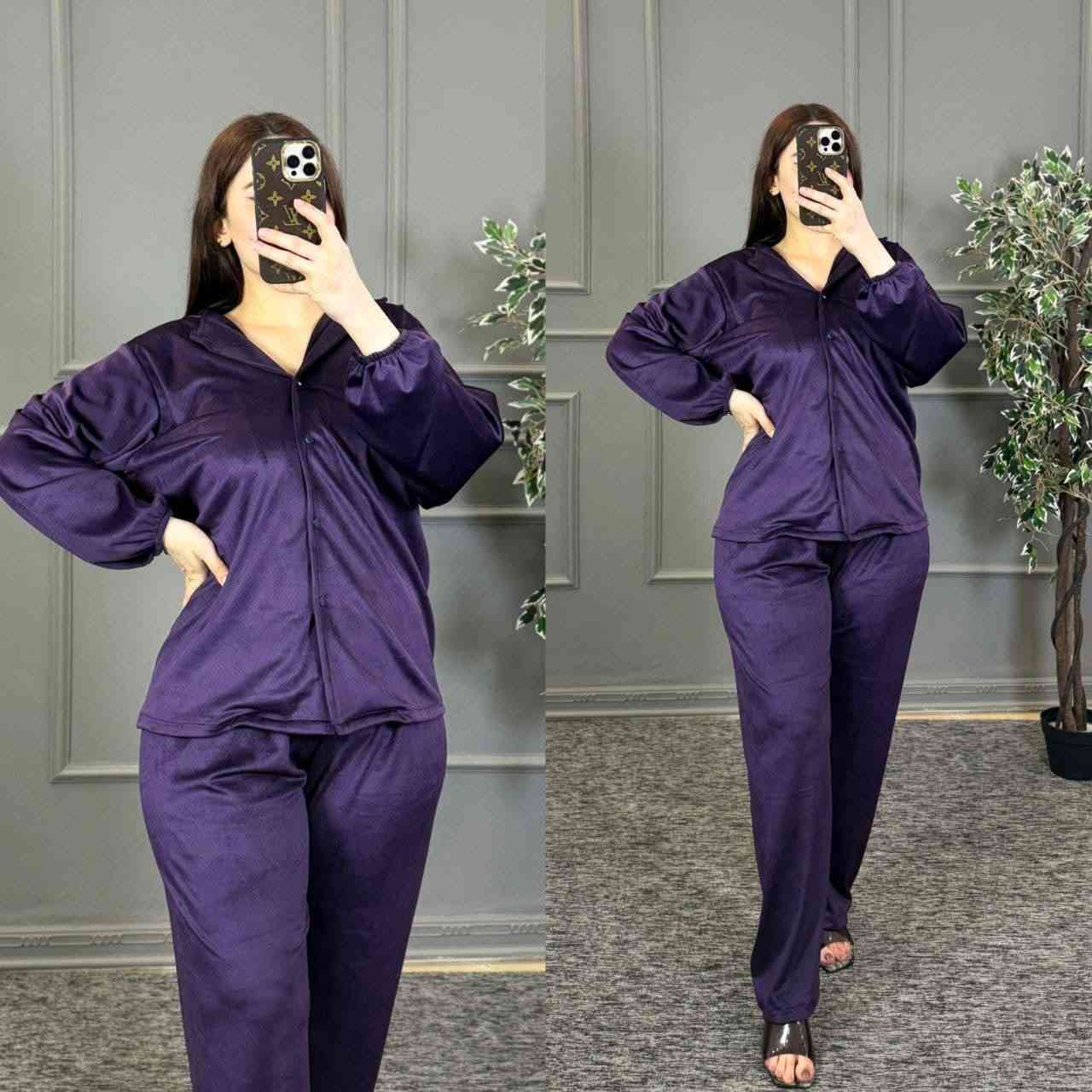 تراكسودات نسائي بناتي _قطني
جودة ممتازة
السعر: ١٠ ألف 
✔️ (ألوان متعددة)
✔️ (مقاسات_L_XL_XXL)
✔️ (توصيل داخل مجمع بسمايه)
الحجز وتساب ***********
