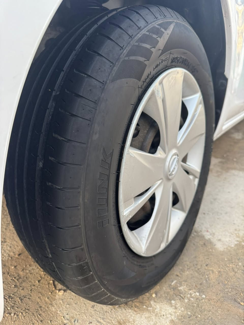 نيسان سني هندي موديل 20 ماشيه 63 بدون صبغ ولا تبديل كفاله رقم بغداد  سعر 110 
مكاني الرصافه 
***********
