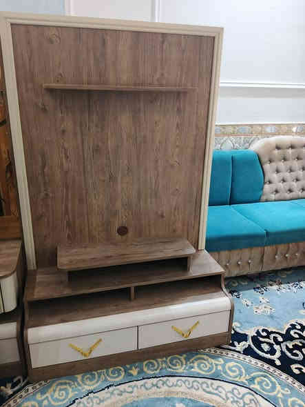 اسلام عليكم حبايب غرفه تركيه للبيع استعمال قليل خشب كله ثكيل لتوصل *********** بس الكندور مفصخ باقي القطع مال مصورهن
