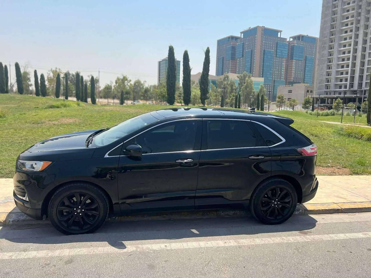 فۆرد ئيدج
مۆديل/2021
75000mi
مواصفات titanium
بسمه
رادار
حاس پێش و پت
ختى جاده
شەغال
گير ماوس
برك بسمه
پانۆراما
دەبل ئەكسل
كوشن جلد
سوكان هيتەر
سوندق شاپ 
جام رەش ٪؜٨٠
سعر/170مجال
ژمارەی مۆبايل/*********** أربيل, العراق
