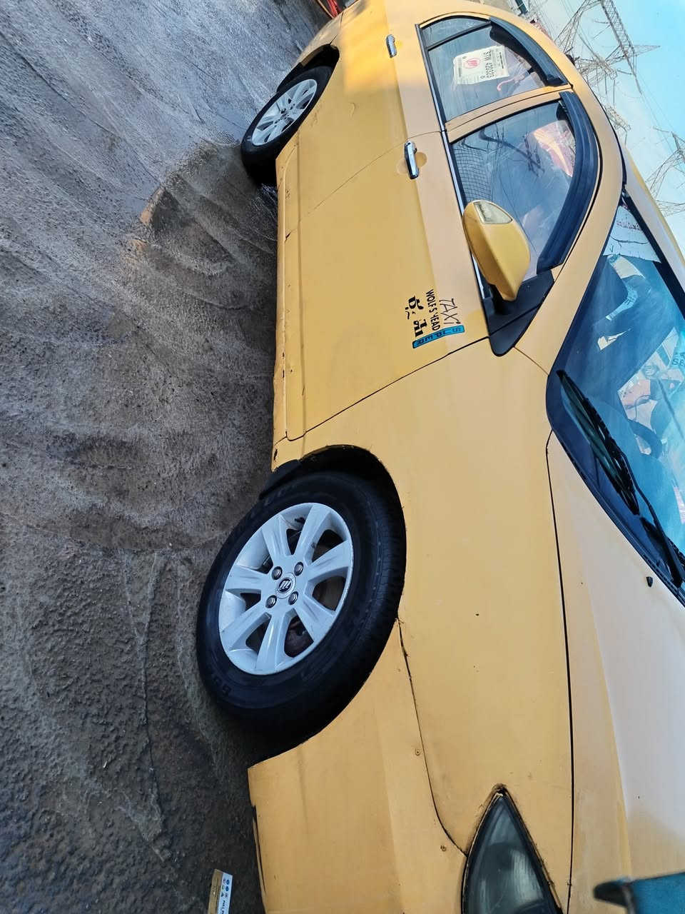 ليفان 620 جير ومكينه شرط طقم تاير جديد وكربون بنزين الشرعي بالموصل بالايمن الزنجيليم رقم صدامي وهزه جديده والباقي قدام العين كهربائيات كله شغاله ماكينه كورولا بغداد عنوان السياره موصل الايمن حي التنك موديل 2011 السعر 35 وبيها مجال سياره جاهز***********
