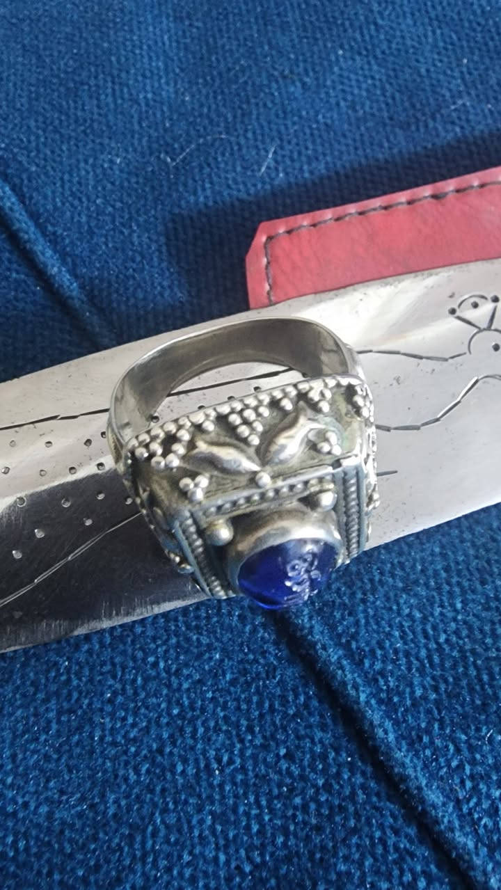 خاتم زفير الماني مرصود منقوش  هو الله    قديم 
200     وبي مجال


**إذا كنت صاحب هذا الإعلان وتريد حذفه لأي سبب، رجاءا أرسل رسالة إلى الدعم الفني**