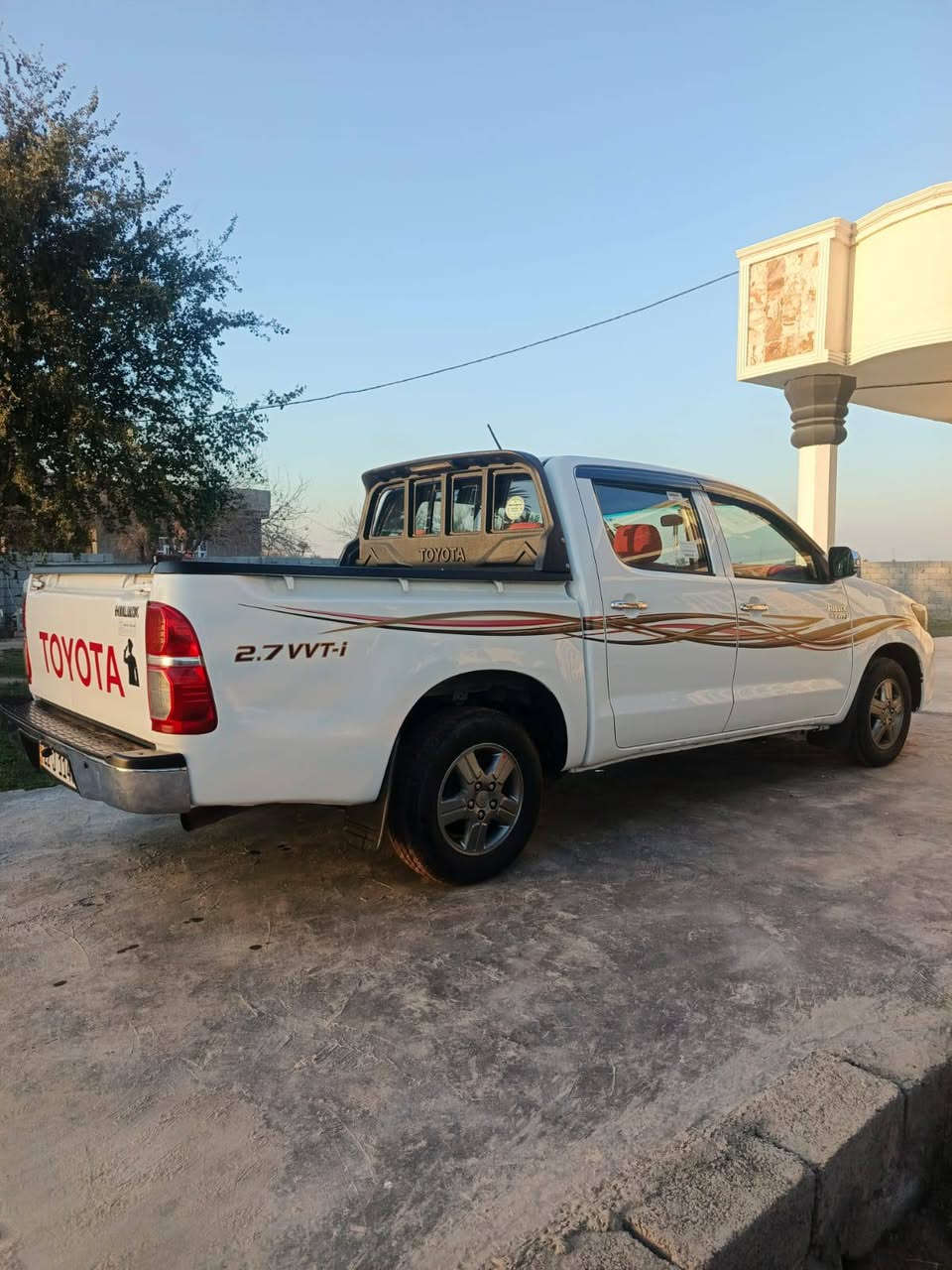 السلام عليكم 
للبيع هايلوكس 2015 مكفوله كفاله عامه من الدعاميه للدعاميه 

المواصفات المعروفه بل هايلوكس لد حواجب ودشبول 

ليزري وشاشه تاب الشركه 

السياره گير ومحرك وضع شركه گير اوتوماتيك 

السعر 240 بيهة مجال 

مكان السياره بغداد 

***********

***********
