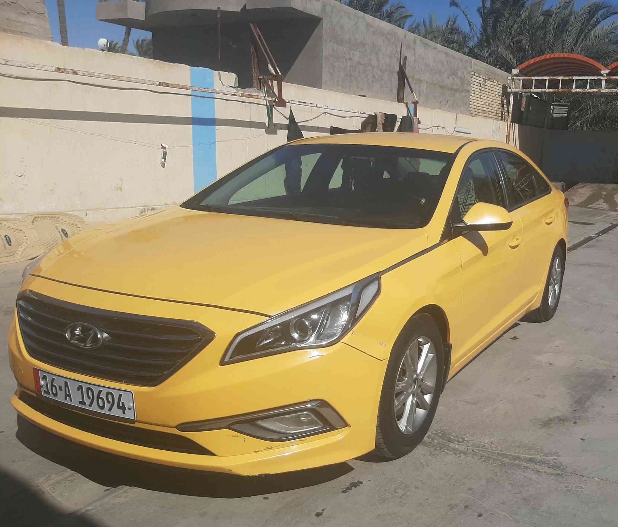 سوناتا امريكي كفاله عده البنيد تخم تاير حداديه ٨٠ % سياره احله من الصوره *********** السعر ١١٠ قابل للتفاوض
