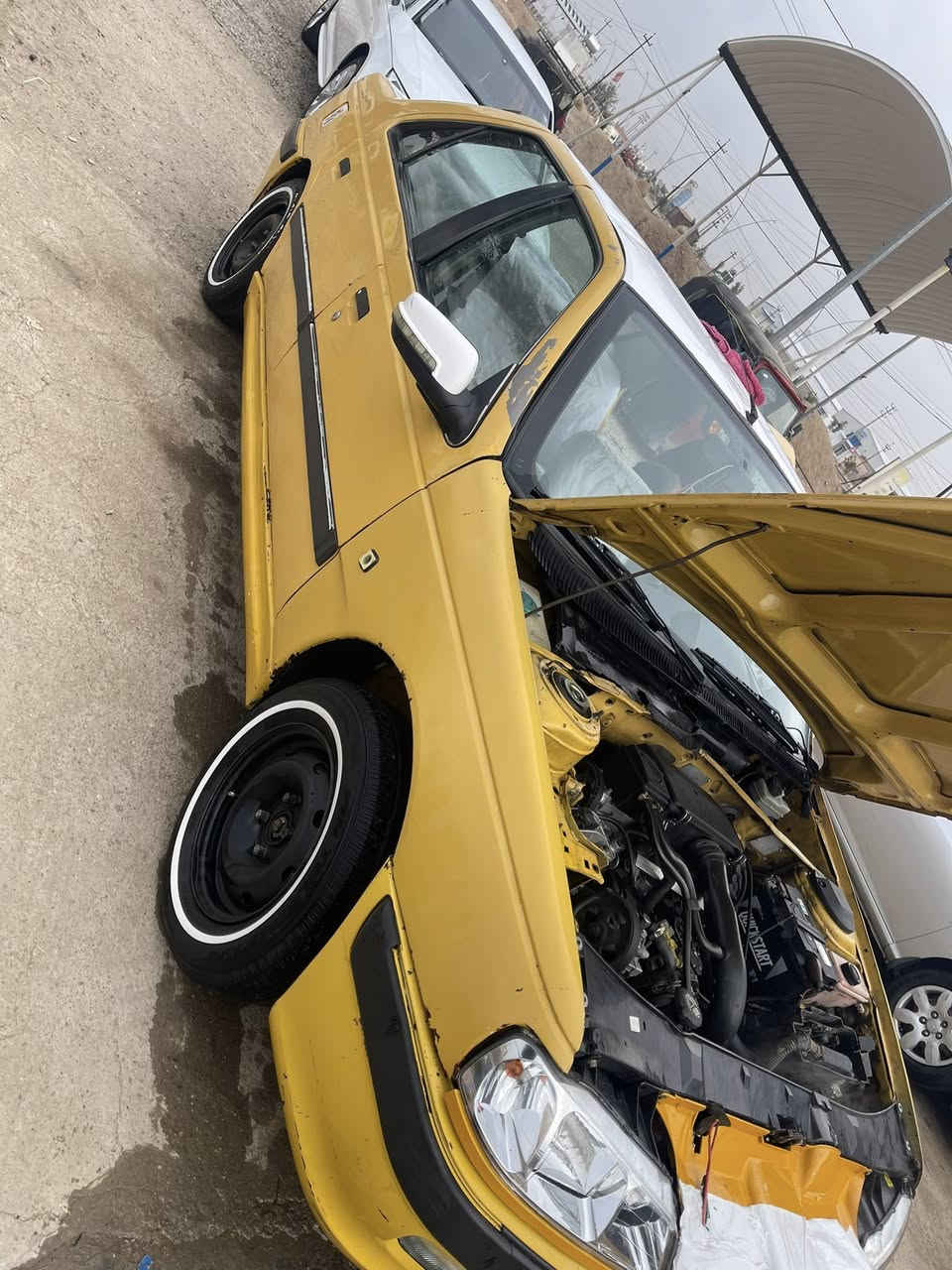 سلام عليكم بيجو بارص موديل 2012 سياره بيه ضربه بل جاملغ ل يمنه سياره جاهزه كير محرك صدر تخم تاير خط ابيض داخل جديد كهربائيات كله شغله اي نقص مابيه باتري جديد ناينمو راديترات جديده مال تبريد و مال ل محرك تبريد نقص بس غاز لن شته و ما شحنته غاز سياره جاهزه فقط بس ل كشر مالته شوفت عينك تجي و تشوف بعينك سياره سعر ب 32 و بيه مجال  عليه هيه و غرمات تستلم مصفره سياره رقمه بغداد دولي ل مكان وره ل بوابه مال الحسينه قرب جديده شط رقم ***********
