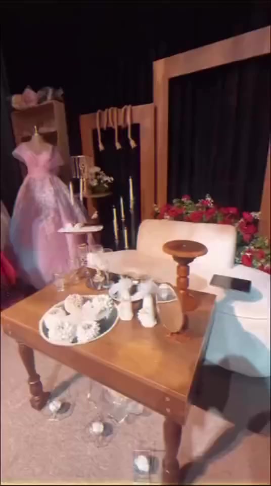 كوشه للبيع شغل درجه اوله. غير مستخدمه. 
٤ اقواس ميز ٤ طبلات


**إذا كنت صاحب هذا الإعلان وتريد حذفه لأي سبب، رجاءا أرسل رسالة إلى الدعم الفني**