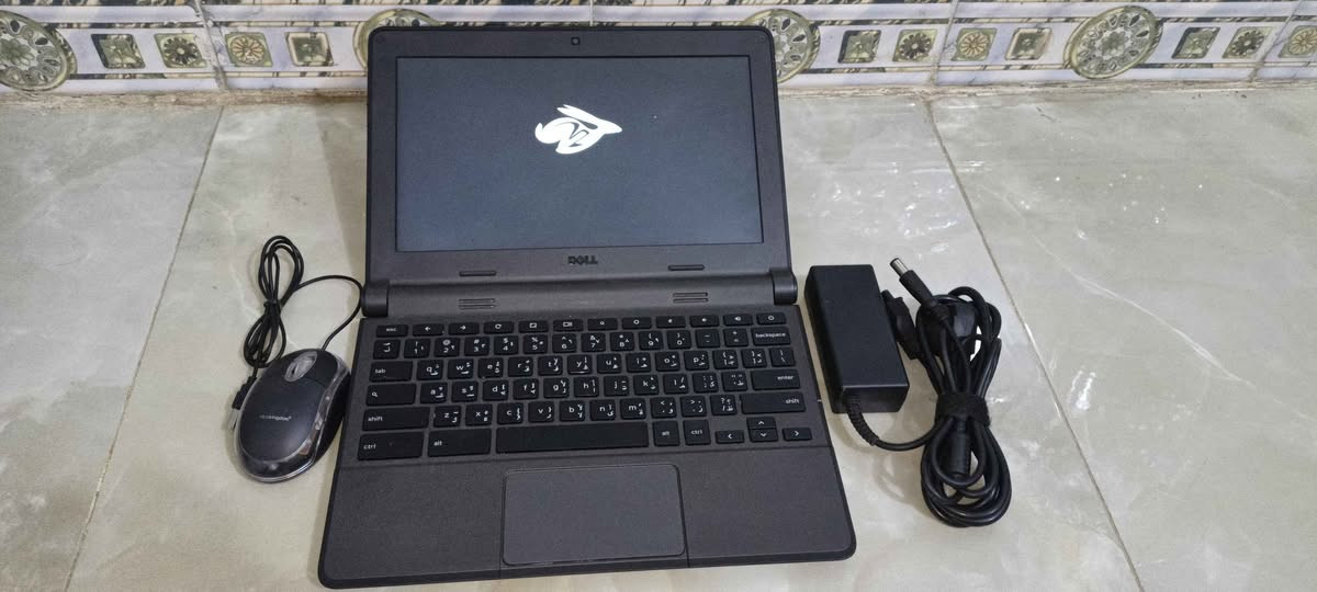 للبيع حاسبة Dell (نظام Chromebox) منصبة ويندوز 10 كامل، مناسبة جداً للطلاب وأهل المكاتب والطباعة. 
المعالج (Processor): معالج Intel بتردد 2.16 جيجاهرتز (يعتبر ضعيفاً جداً لعمليات السوفت وير المعقدة).
الرام (RAM): 4 جيجابايت فقط.
النظام: ويندوز 10 برو Singapore


**إذا كنت صاحب هذا الإعلان وتريد حذفه لأي سبب، رجاءا أرسل رسالة إلى الدعم الفني**