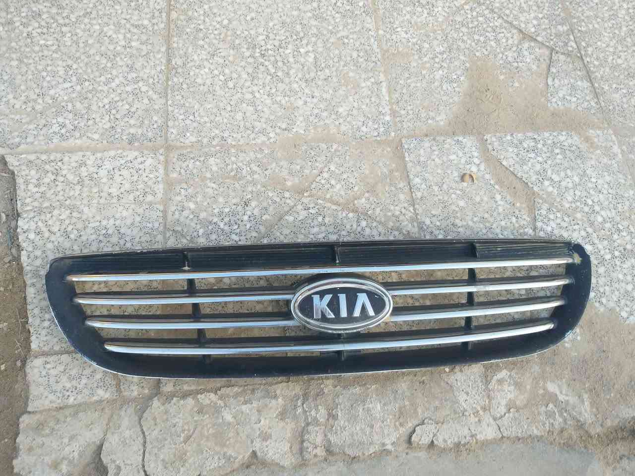 سلام عليكم شباك ٨ لبيع استرن  ٨  ٩ ترهم كامل مكان ذي قار رقم ***********
