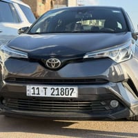 تيوتا  سي اج ار موديل ٢٠١٨ بيها حادث دعاميه بأمريكا الباب مصبوغ  الكير...